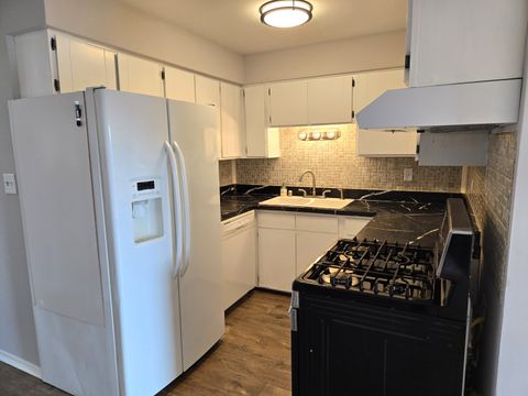 Tiny photo for 6914 W Crandall Avenue #2M, Worth, IL 60482 (MLS # 12542775)