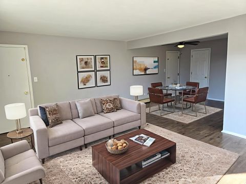 Tiny photo for 6914 W Crandall Avenue #2M, Worth, IL 60482 (MLS # 12542775)