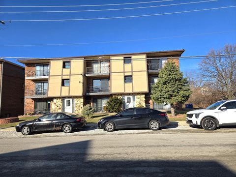 Photo of 6914 W Crandall Avenue #2M, Worth, IL 60482 (MLS # 12542775)