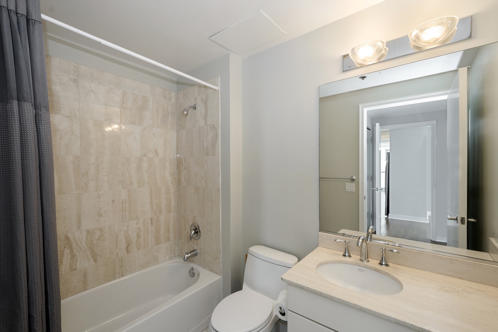 250 E Pearson Street 2606