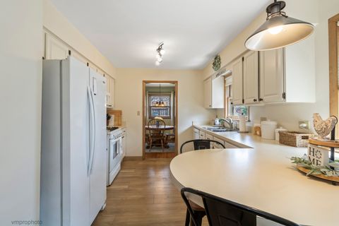 Tiny photo for 330 S Oak Street, Palatine, IL 60067 (MLS # 12599084)