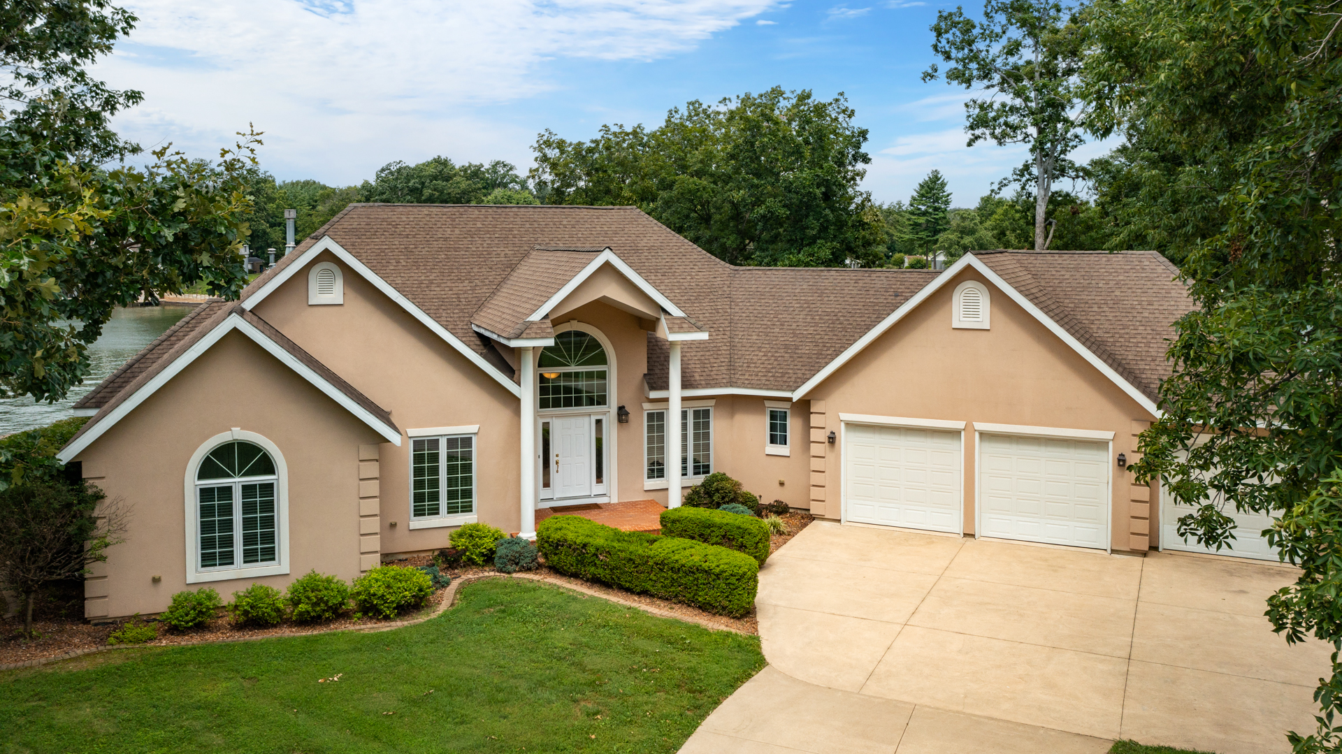 9284 E Court Eleven