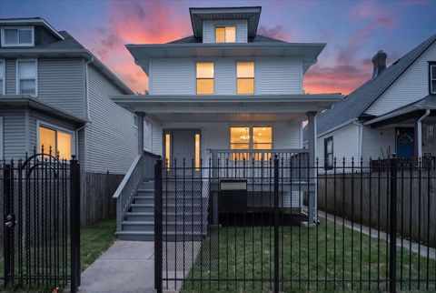 Photo of 543 N Leclaire Avenue, Chicago, IL 60644 (MLS # 12694715)