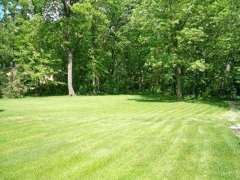 A home in HOMER GLEN