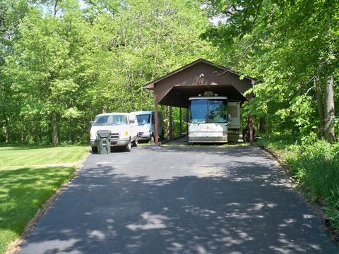 A home in HOMER GLEN