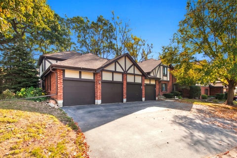 Tiny photo for 11231 Cottonwood Drive #B, Palos Hills, IL 60465 (MLS # 12785182)