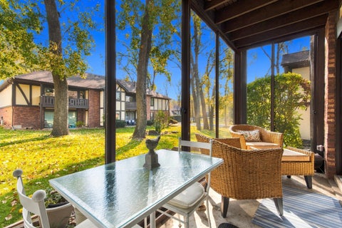 Tiny photo for 11231 Cottonwood Drive #B, Palos Hills, IL 60465 (MLS # 12785182)