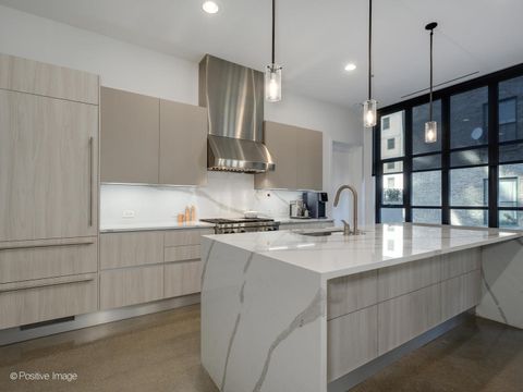 Tiny photo for 900 W Washington Boulevard #302, Chicago, IL 60607 (MLS # 12494339)