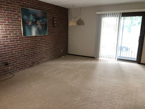 Tiny photo for 11277 S Roberts Road S #E, Palos Hills, IL 60465 (MLS # 12688086)