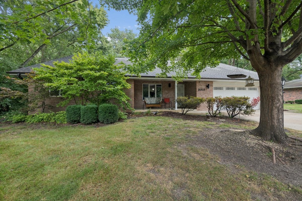 3318 Caroline Drive