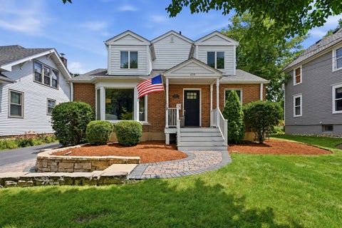 Tiny photo for 439 North Avenue, Barrington, IL 60010 (MLS # 12739828)