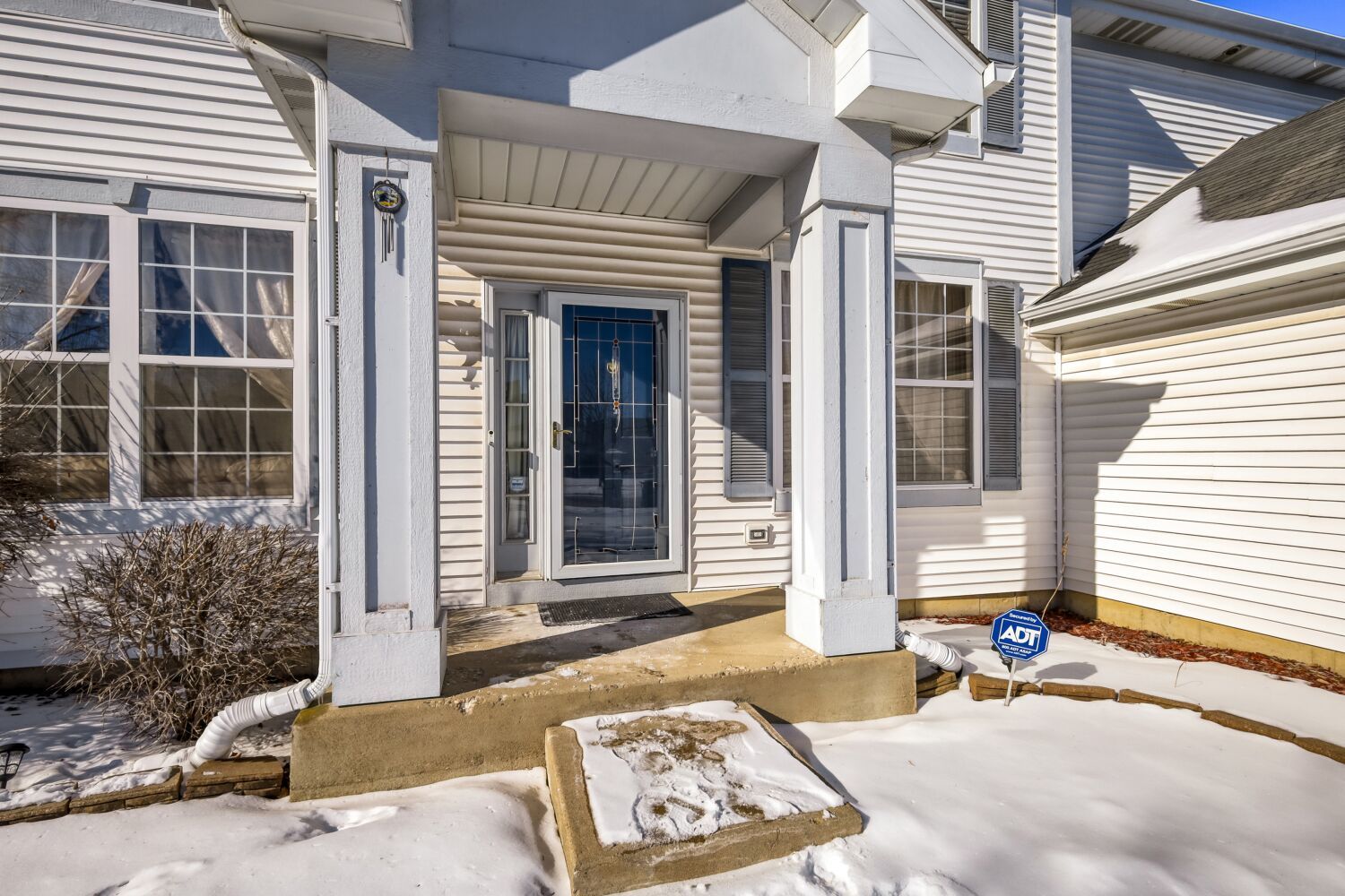 34182 N Wineberry Lane