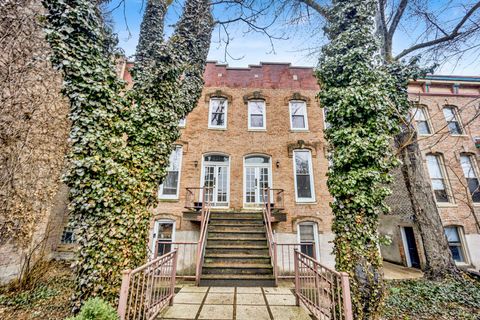 Photo of 839 S Laflin Street #3, Chicago, IL 60607 (MLS # 12622525)