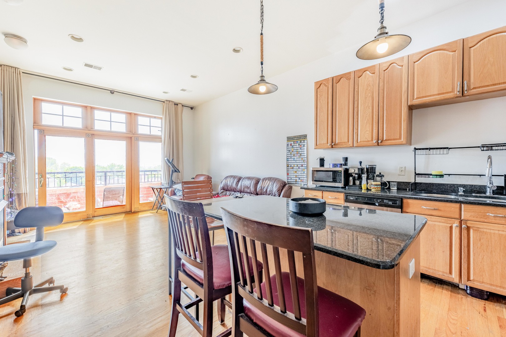 1918 W Cermak Road 4
