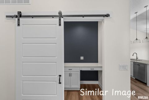 Tiny photo for 4743 WILLOW Circle, Davenport, IA 52806 (MLS # QC4269464)