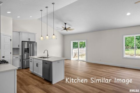 Tiny photo for 4743 WILLOW Circle, Davenport, IA 52806 (MLS # QC4269464)