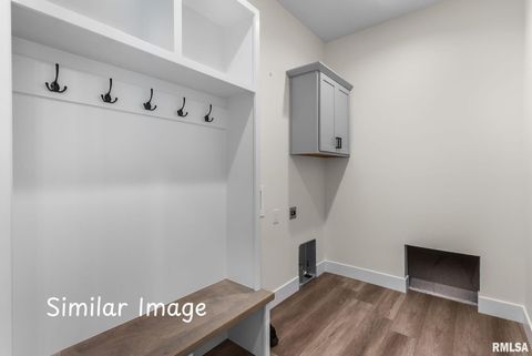 Tiny photo for 4743 WILLOW Circle, Davenport, IA 52806 (MLS # QC4269464)