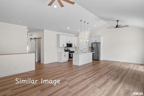 Tiny photo for 4743 WILLOW Circle, Davenport, IA 52806 (MLS # QC4269464)