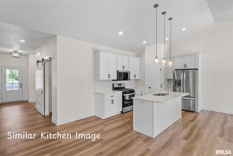 Tiny photo for 4743 WILLOW Circle, Davenport, IA 52806 (MLS # QC4269464)