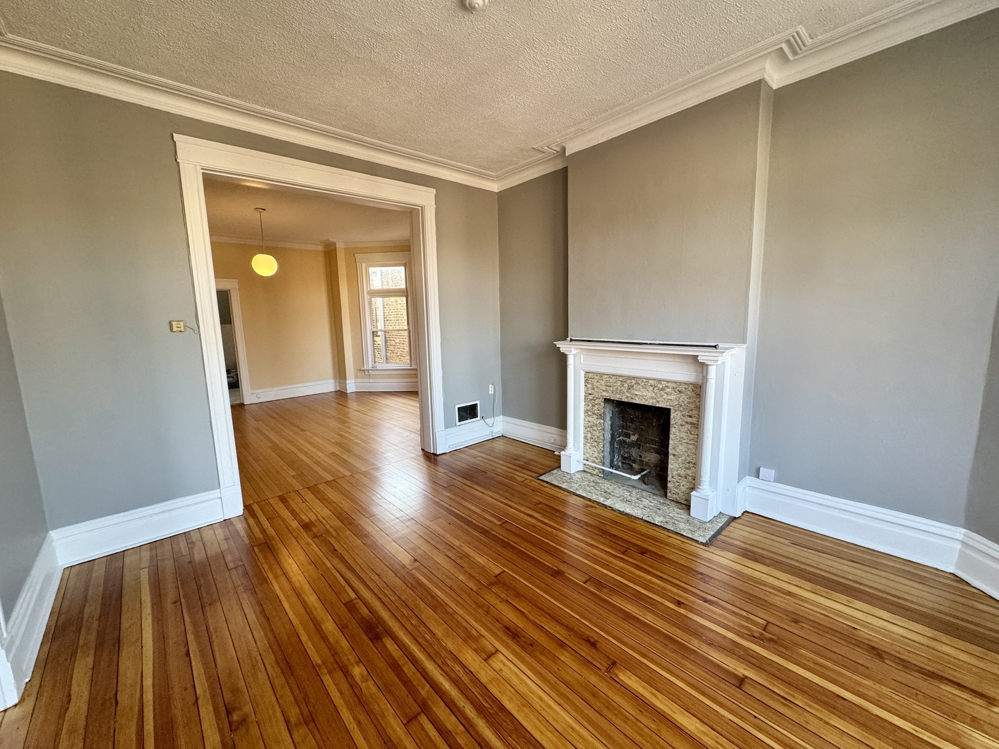 1331 N Maplewood Avenue 3