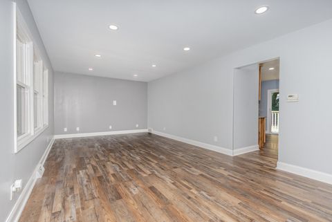 Tiny photo for 1010 S Jefferson Street, Batavia, IL 60510 (MLS # 12480540)