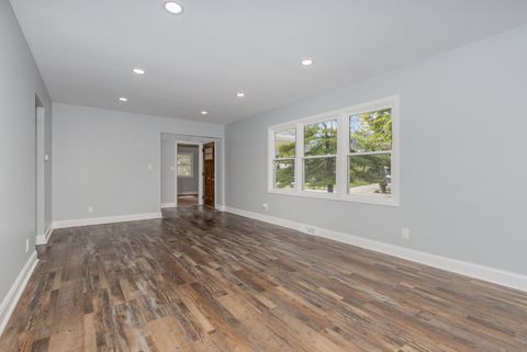 Tiny photo for 1010 S Jefferson Street, Batavia, IL 60510 (MLS # 12480540)
