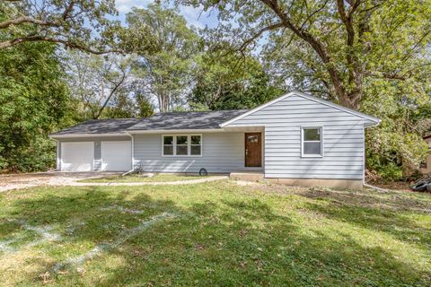 Photo of 1010 S Jefferson Street, Batavia, IL 60510 (MLS # 12480540) Photo of 1010 S Jefferson Street, Batavia, IL 60510 (MLS # 12480540)
