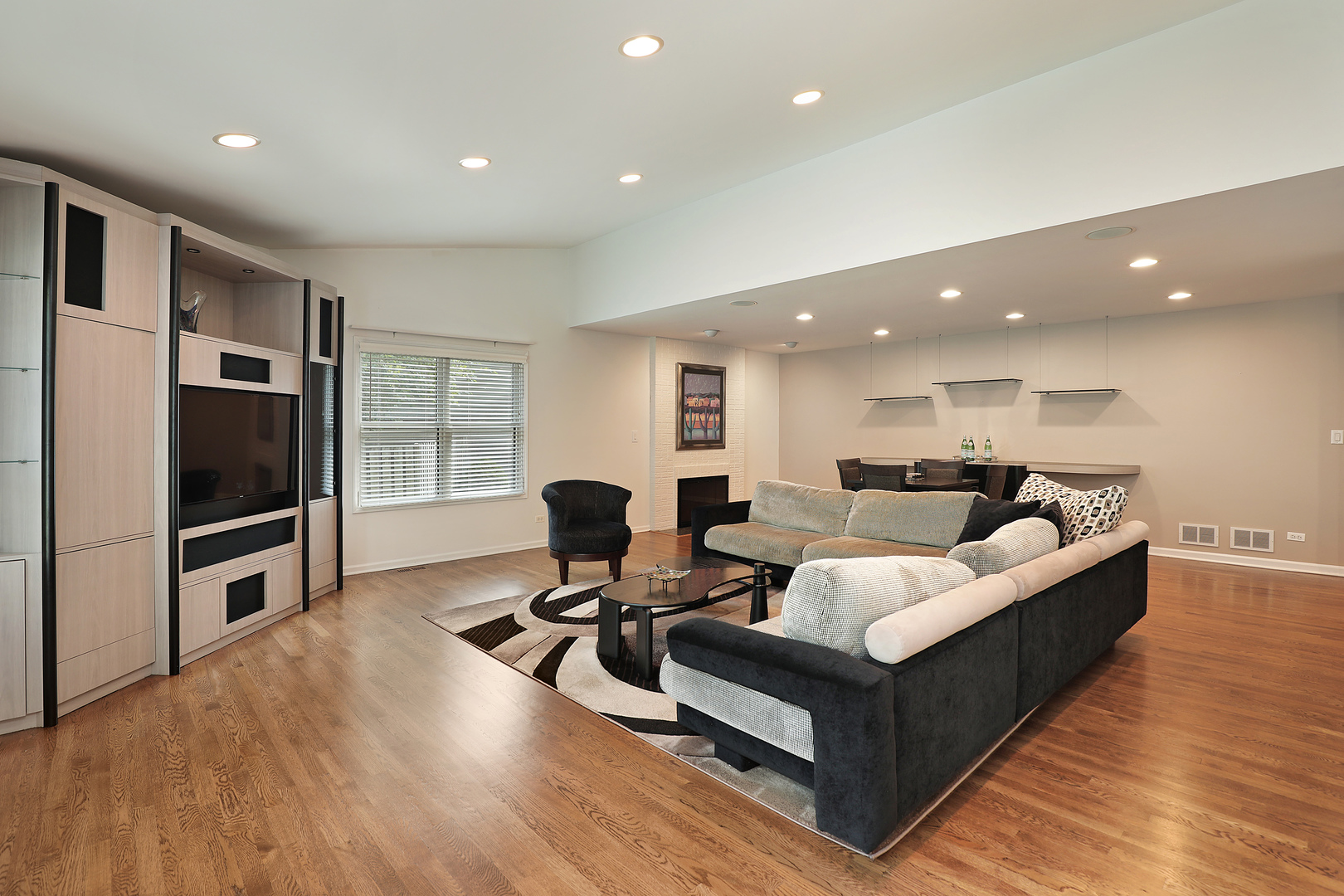2814 Crimson Court