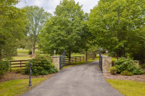 Tiny photo for 5 AUTUMN Trail, Barrington Hills, IL 60010 (MLS # 12755157)