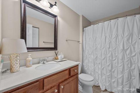 Tiny photo for 471 E Railroad Avenue, Bartlett, IL 60103 (MLS # 12687027)