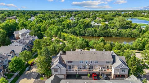 Tiny photo for 471 E Railroad Avenue, Bartlett, IL 60103 (MLS # 12687027)
