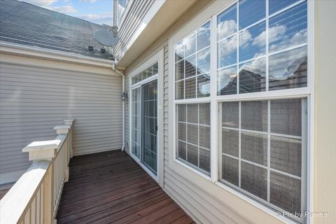Tiny photo for 471 E Railroad Avenue, Bartlett, IL 60103 (MLS # 12687027)