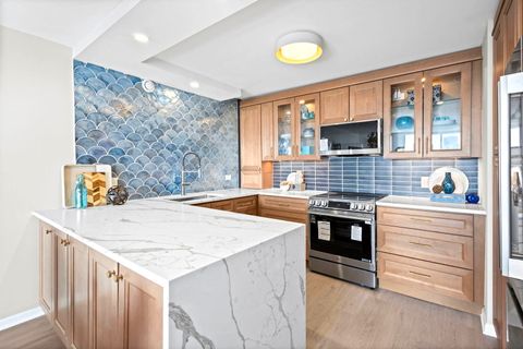 Tiny photo for 6007 N Sheridan Road #23G, Chicago, IL 60660 (MLS # 12566932)