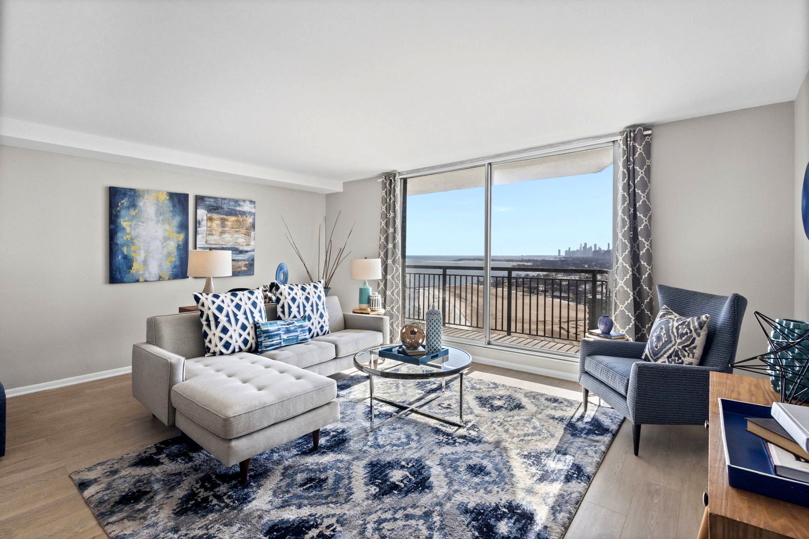 6007 N Sheridan Road 23G