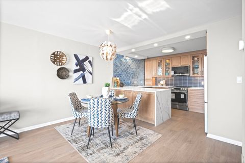 Tiny photo for 6007 N Sheridan Road #23G, Chicago, IL 60660 (MLS # 12566932)