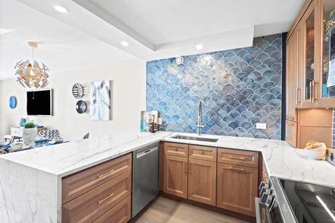 Tiny photo for 6007 N Sheridan Road #23G, Chicago, IL 60660 (MLS # 12566932)