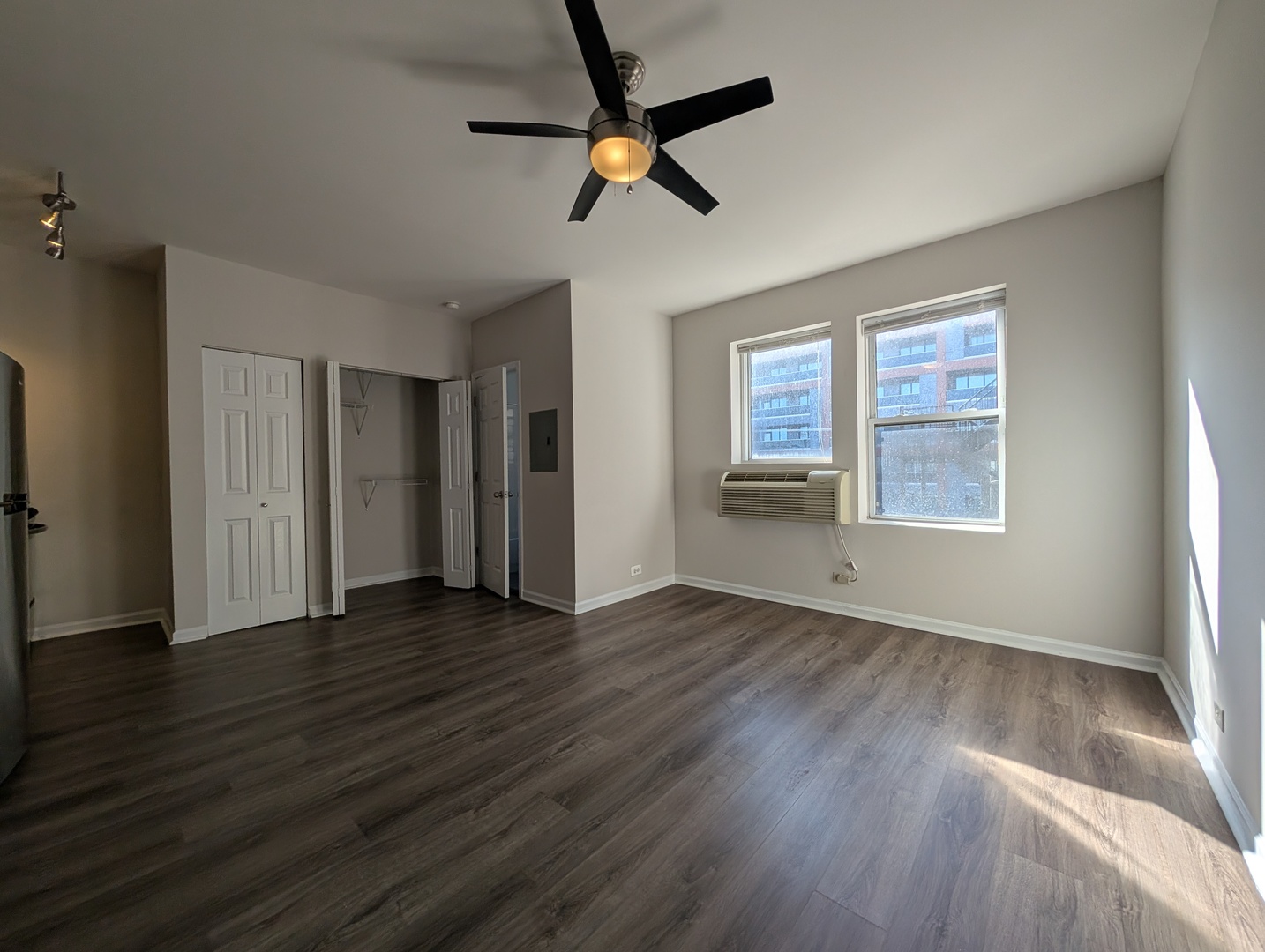 1627 N Humboldt Boulevard 4H