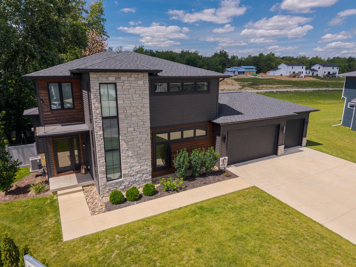 102 Raef Road