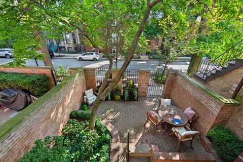 Tiny photo for 1918 N Bissell Street, Chicago, IL 60614 (MLS # 12546737)