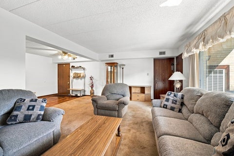 Tiny photo for 5746 106th Street #1D, Chicago Ridge, IL 60415 (MLS # 12741867)