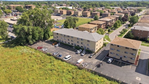 Tiny photo for 5746 106th Street #1D, Chicago Ridge, IL 60415 (MLS # 12741867)