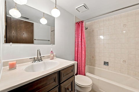 Tiny photo for 5746 106th Street #1D, Chicago Ridge, IL 60415 (MLS # 12741867)