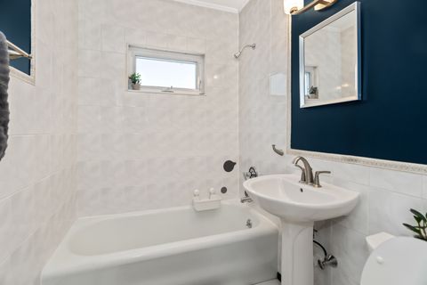 Tiny photo for 120 S Stone Avenue, La Grange, IL 60525 (MLS # 12555875)