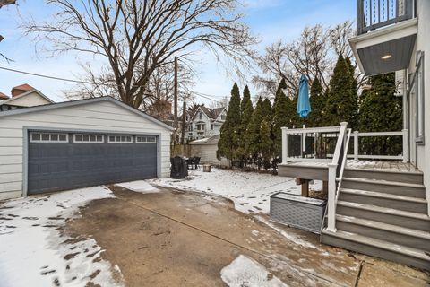 Tiny photo for 120 S Stone Avenue, La Grange, IL 60525 (MLS # 12555875)