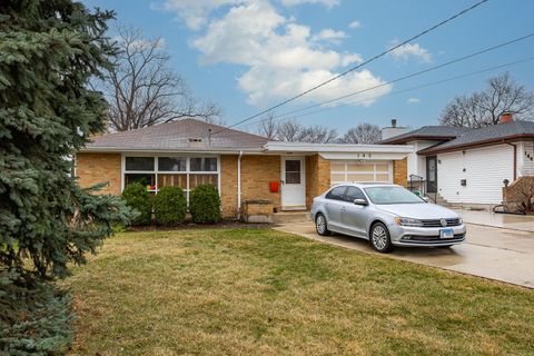 Tiny photo for 140 N Main Street, Lombard, IL 60148 (MLS # 12587590)