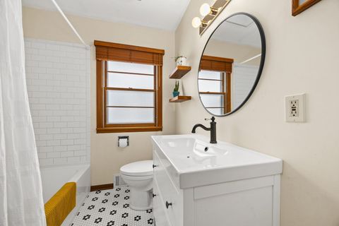 Tiny photo for 140 N Main Street, Lombard, IL 60148 (MLS # 12587590)