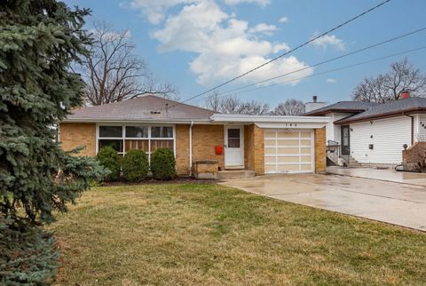 Photo of 140 N Main Street, Lombard, IL 60148 (MLS # 12587590)