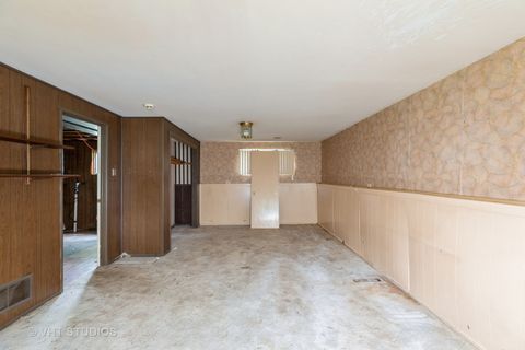 Tiny photo for 305 Jackson Street, Park Forest, IL 60466 (MLS # 12495107)