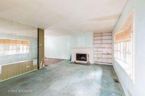 Tiny photo for 305 Jackson Street, Park Forest, IL 60466 (MLS # 12495107)