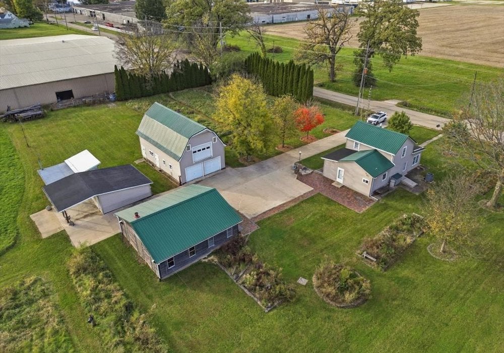 895 Stony Point
